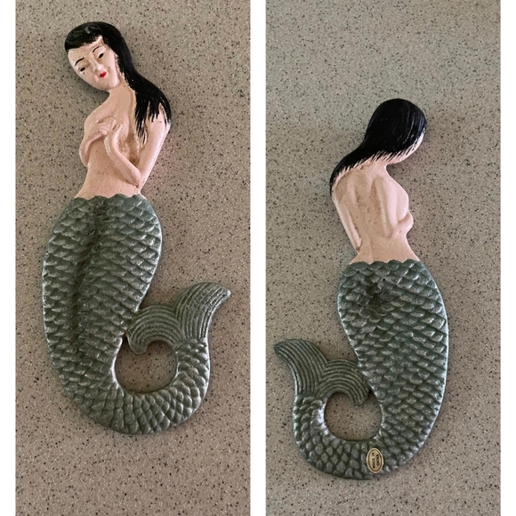 Toscano Mermaid of Seltzer Cove Cast Iron Bottle Opener Size 8" - Picture 2 of 2